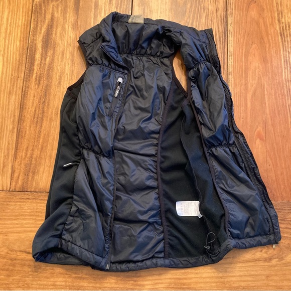 ASICS Insulated Winter Running Vest - Picture 2 of 7